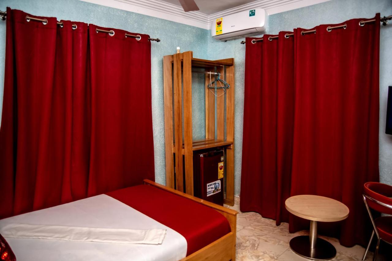 Homey Lodge كوماسي المظهر الخارجي الصورة