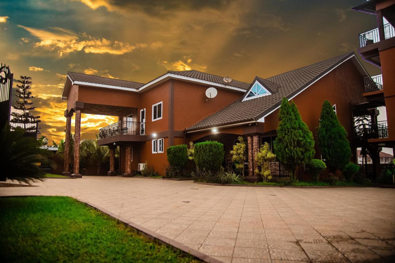 Homey Lodge كوماسي المظهر الخارجي الصورة