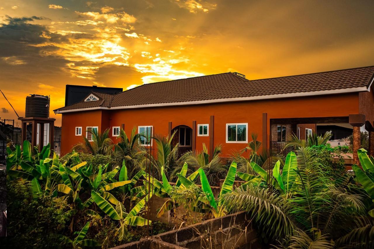 Homey Lodge كوماسي المظهر الخارجي الصورة