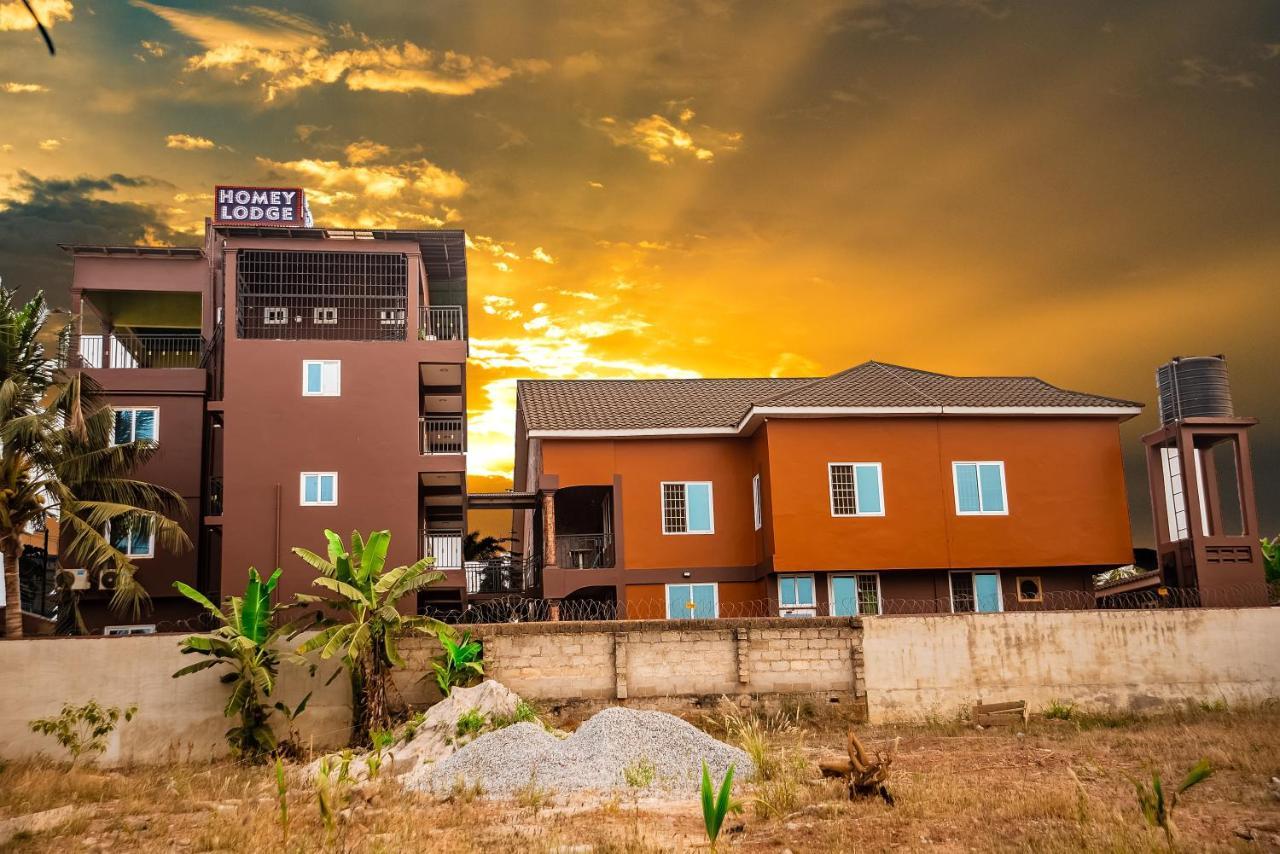Homey Lodge كوماسي المظهر الخارجي الصورة