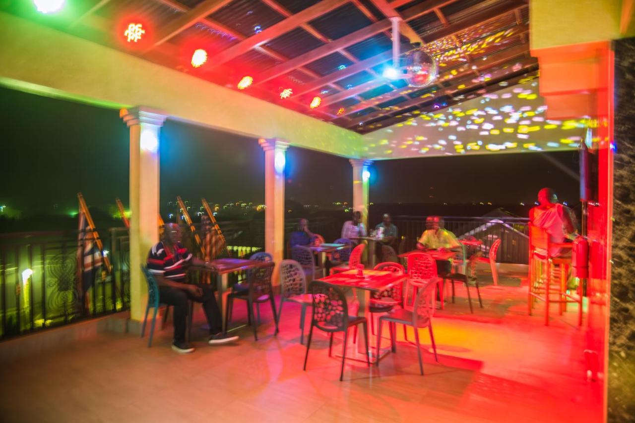 Homey Lodge كوماسي المظهر الخارجي الصورة